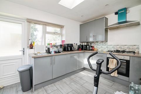 3 bedroom semi-detached house for sale, Canterbury Road, West Bromwich