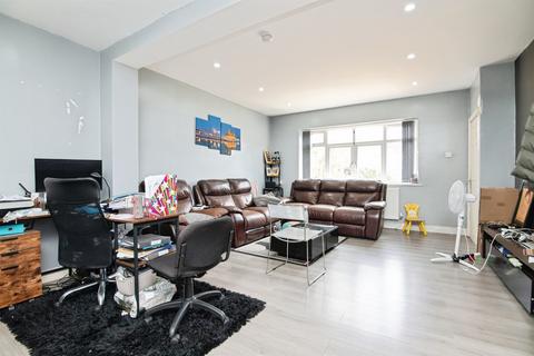 3 bedroom semi-detached house for sale, Canterbury Road, West Bromwich