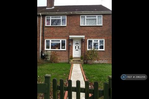 2 bedroom semi-detached house to rent, Milespit Hill, London, NW7