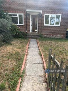 2 bedroom semi-detached house to rent, Milespit Hill, London, NW7