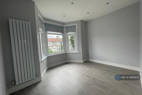 1 bedroom flat to rent, Selborne Road, Ilford, IG1