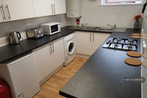 4 bedroom maisonette to rent, Mount Pleasant Road, Southampton, SO14