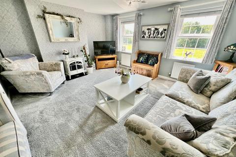 3 bedroom end of terrace house for sale, Proclamation Avenue, Rothwell, Kettering