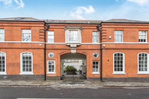 4 bedroom terraced house to rent, Redhill Street, Regents Park, NW1