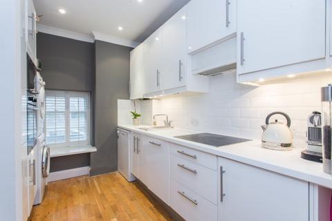 4 bedroom terraced house to rent, Redhill Street, Regents Park, NW1