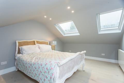 4 bedroom terraced house to rent, Redhill Street, Regents Park, NW1