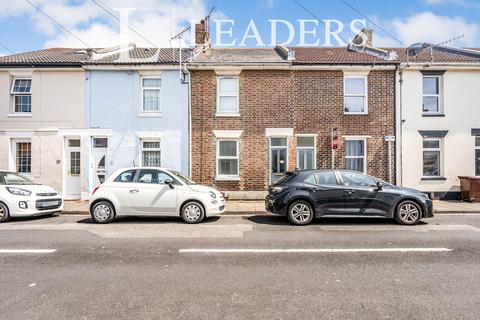 3 bedroom terraced house to rent, Norland Road, PO4