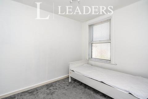 3 bedroom terraced house to rent, Norland Road, PO4