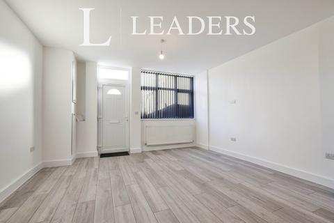 1 bedroom flat to rent, Briscoe Lane, M40