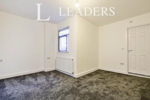 1 bedroom flat to rent, Briscoe Lane, M40