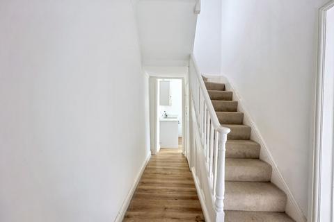 3 bedroom terraced house for sale, 49 Fairoak Avenue, Newport, NP19 8FW