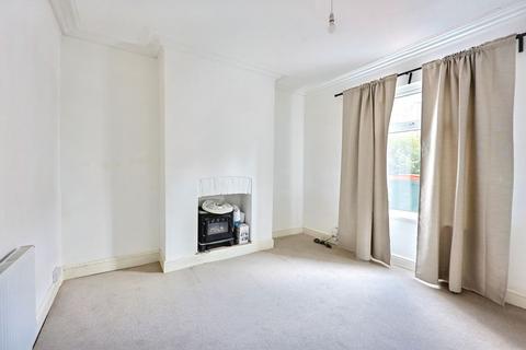 3 bedroom terraced house for sale, 49 Fairoak Avenue, Newport, NP19 8FW