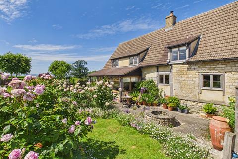 3 bedroom detached house for sale, Styles Lane, Gloucester GL4