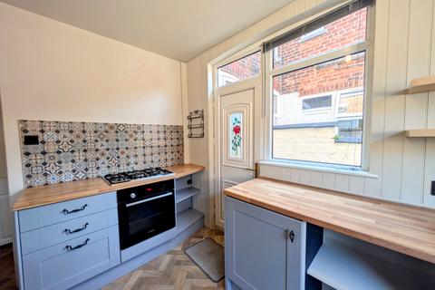 3 bedroom terraced house to rent, Roda Street, MANCHESTER, M9