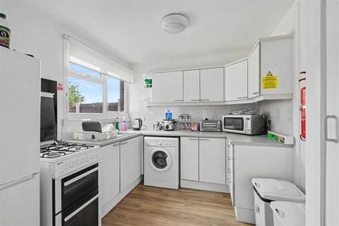 3 bedroom end of terrace house for sale, Eskdale Drive, Chilwell, Nottingham