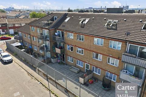 2 bedroom apartment for sale, Castle House, Dagenham, Essex