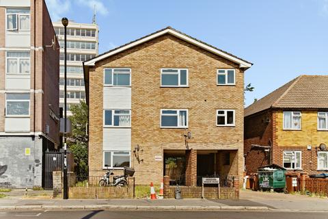 1 bedroom flat for sale, Bensham Manor Road, Thornton Heath, CR7