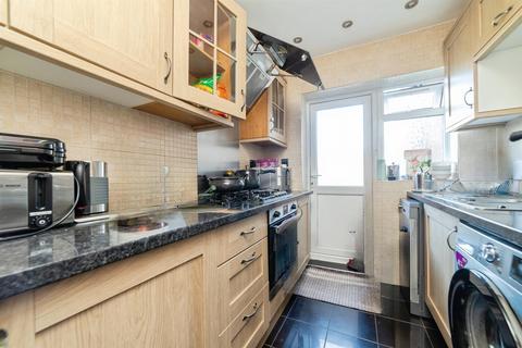3 bedroom end of terrace house for sale, Hall Mead, Letchworth Garden City