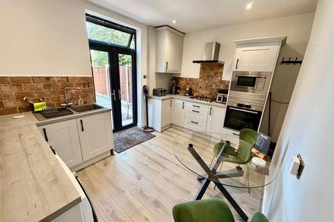2 bedroom terraced house for sale, Wickentree Lane, Failsworth, Manchester