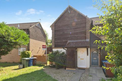 2 bedroom end of terrace house for sale, Hydrangea Walk, Banbury