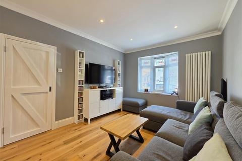 2 bedroom terraced house for sale, Rowlands Road, Dagenham