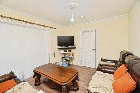 4 bedroom terraced house for sale, Manford Cross, Chigwell, IG7