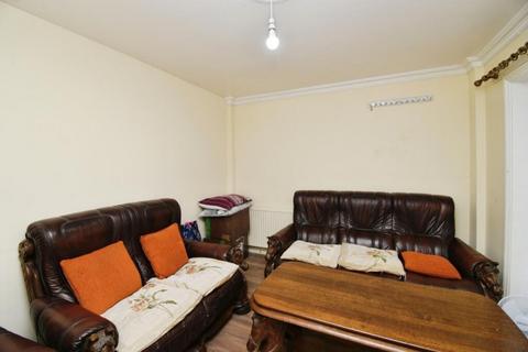 4 bedroom terraced house for sale, Manford Cross, Chigwell, IG7