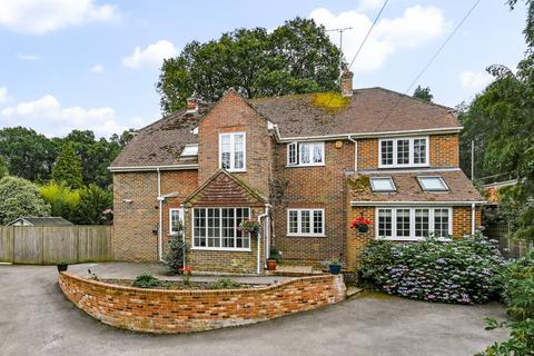 4 bedroom detached house for sale, Swain Road, Tenterden, Kent, TN30