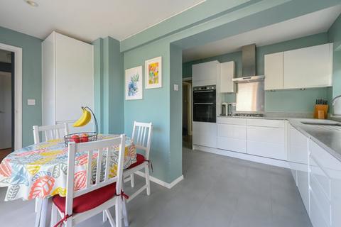 4 bedroom detached house for sale, Swain Road, Tenterden, Kent, TN30