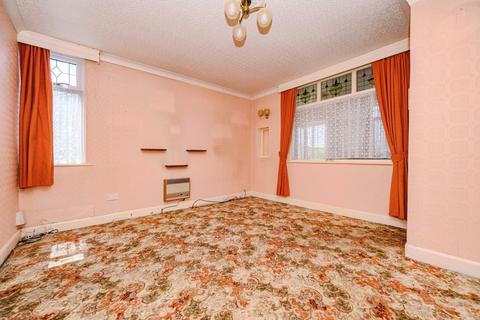 3 bedroom end of terrace house for sale, Neville Road, Luton, Bedfordshire, LU3