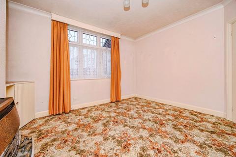 3 bedroom end of terrace house for sale, Neville Road, Luton, Bedfordshire, LU3