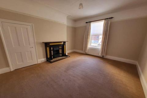 3 bedroom terraced house to rent, Stanhope Road, South Shields