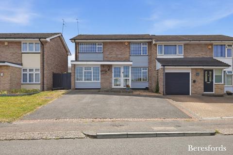 3 bedroom semi-detached house for sale, Abbots Ride, Billericay, CM11
