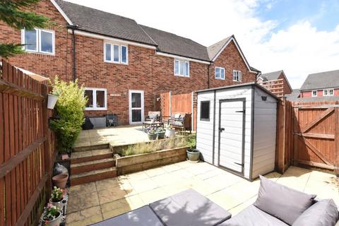 2 bedroom terraced house for sale, Nightjar Close, Farnborough GU14