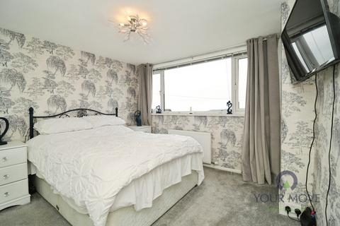 4 bedroom bungalow for sale, Claytons Close, Oldham OL4