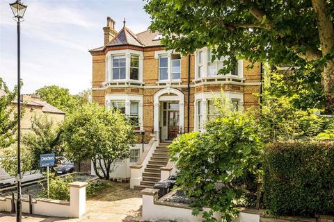 2 bedroom flat to rent, Pepys Road, London SE14
