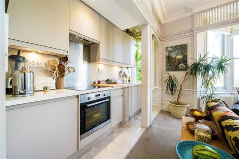 2 bedroom flat to rent, Pepys Road, London SE14