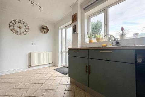 3 bedroom semi-detached house for sale, Culworth Drive, Wigston LE18