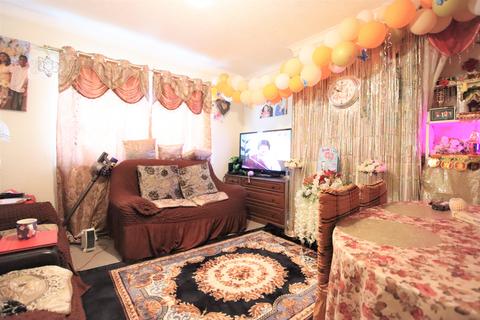 4 bedroom apartment to rent, Wickham Road, Croydon CR0