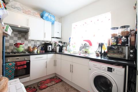 4 bedroom apartment to rent, Wickham Road, Croydon CR0