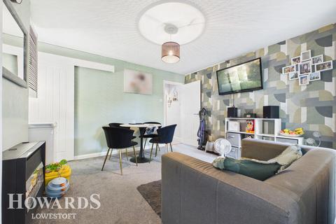 2 bedroom terraced house for sale, St Margarets Road, Lowestoft