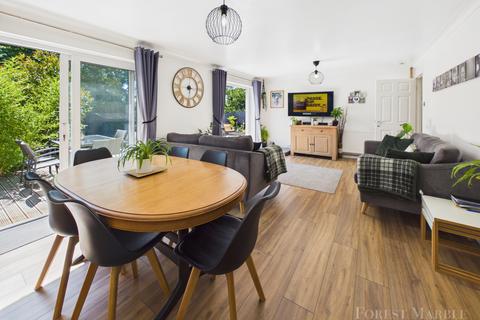 undefined, Aspen Close, Frome