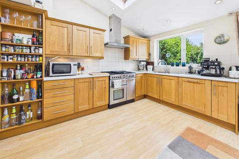 3 bedroom semi-detached house for sale, Milton Road, Walton-On-Thames