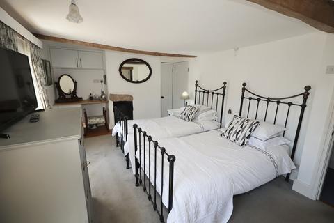 3 bedroom terraced house for sale, Priest Row, Wells
