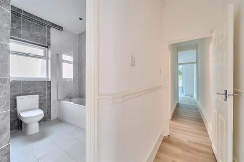 3 bedroom property for sale, Harlesden Road, NW10