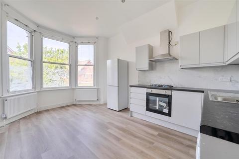 3 bedroom property for sale, Harlesden Road, NW10