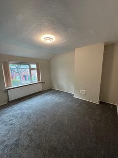 2 bedroom terraced house to rent, Rowsley Road, Stretford, M32