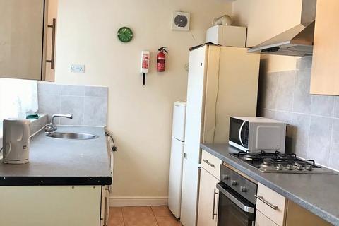 4 bedroom terraced house to rent, Ripple Road, Barking IG11