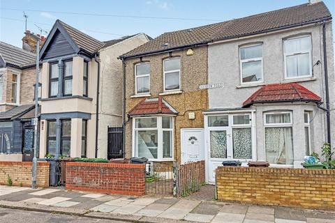 2 bedroom semi-detached house for sale, Harrow Road, BARKING