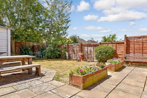 4 bedroom semi-detached house for sale, Worthing Road, Rustington BN16